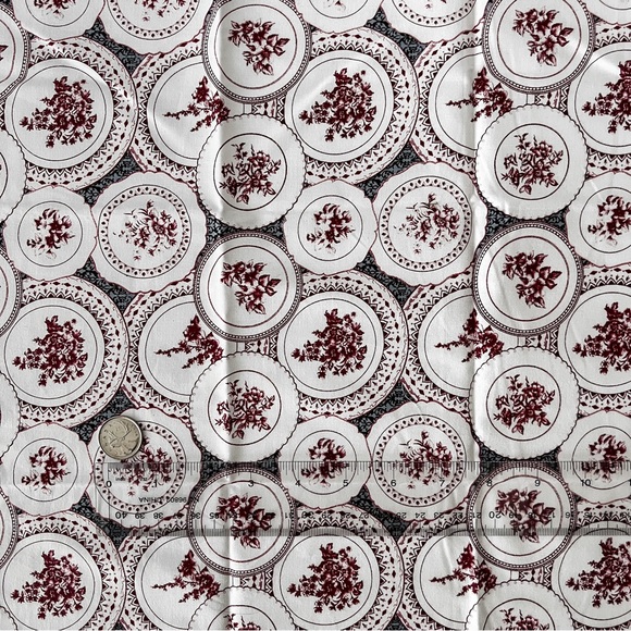 Fat Quarter 100% Fabric - Plates Print in White, Burgundy, Dark Slate - Picture 2 of 3